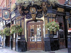 [Salisbury pub london[5].jpg]